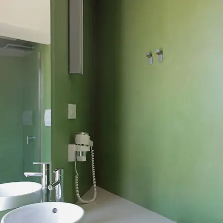 N38e13 Bb Art Design Bed and breakfast