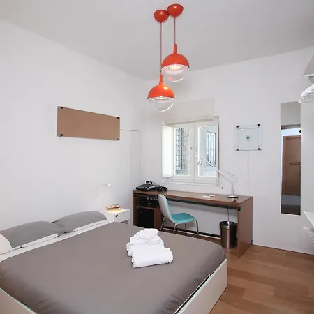 N38e13 Bb Art Design Bed and Breakfast 3*