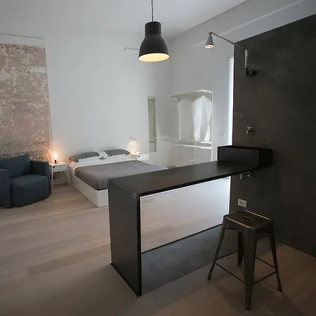 N38e13 Bb Art Design Bed and Breakfast 3*